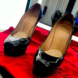 Christian  Louboutin patent Bianca platform 5” high heel,  1”platform EU381/2